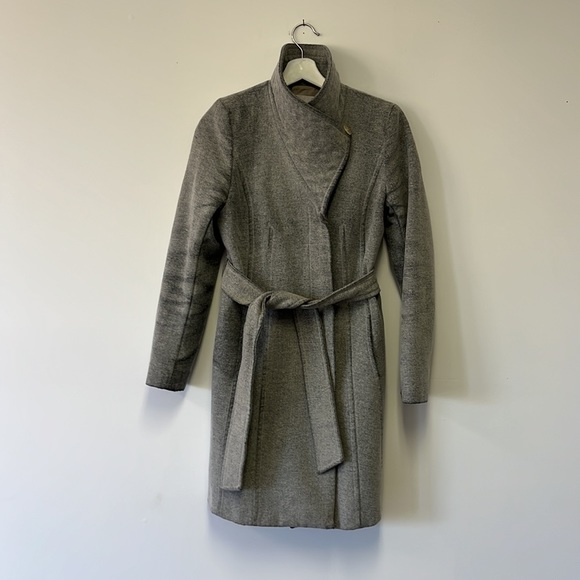 Aritzia / Babaton Wrap Wool Coat - S - Picture 3 of 11